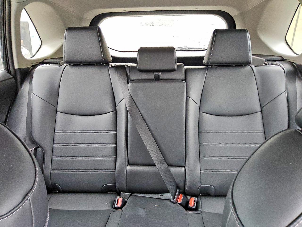 2025 Toyota Rav4 Xle Premium - zdjęcie 10