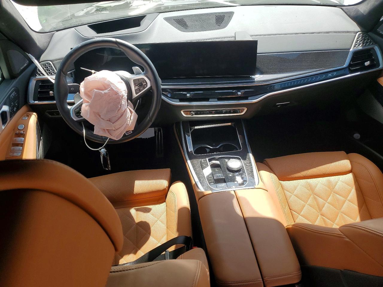 2025 BMW X7 xDrive40I - zdjęcie 8