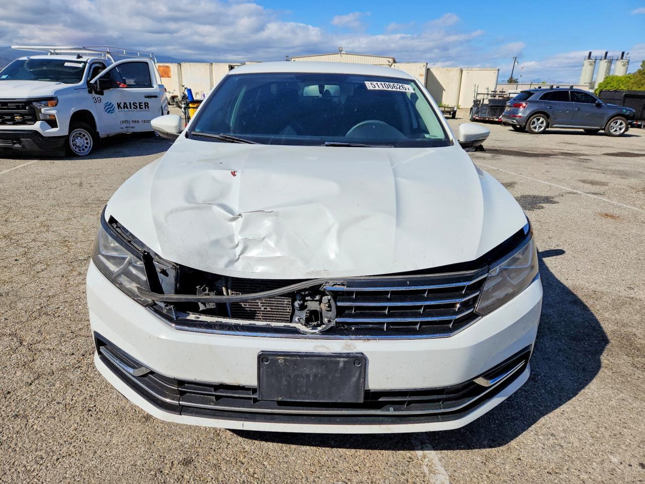 2018 Volkswagen Passat S - zdjęcie 5