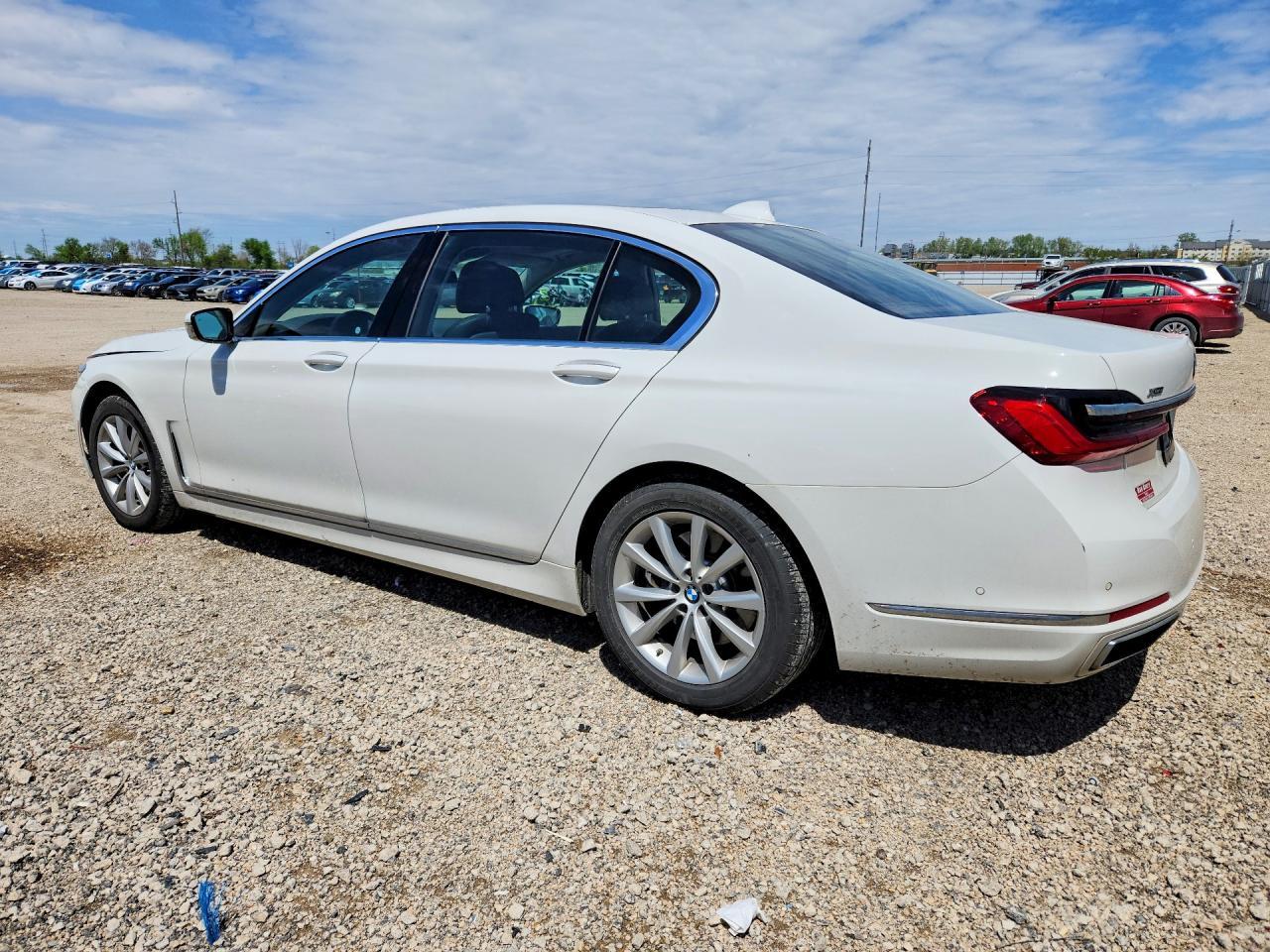 2020 BMW 740 Xi - zdjęcie 2