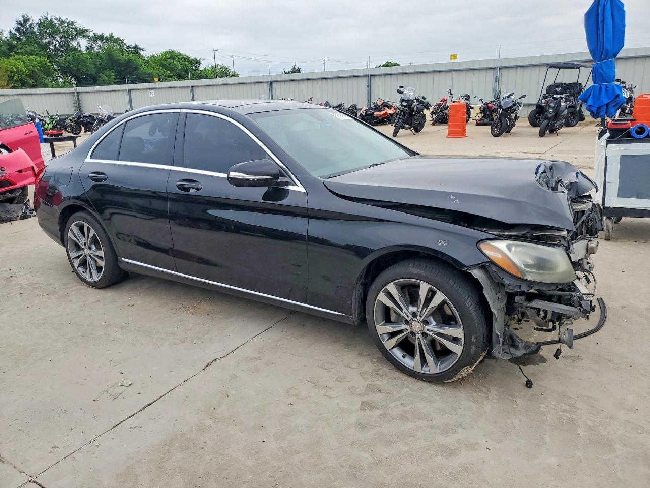 2015 Mercedes-Benz C 300 4Matic - zdjęcie 4