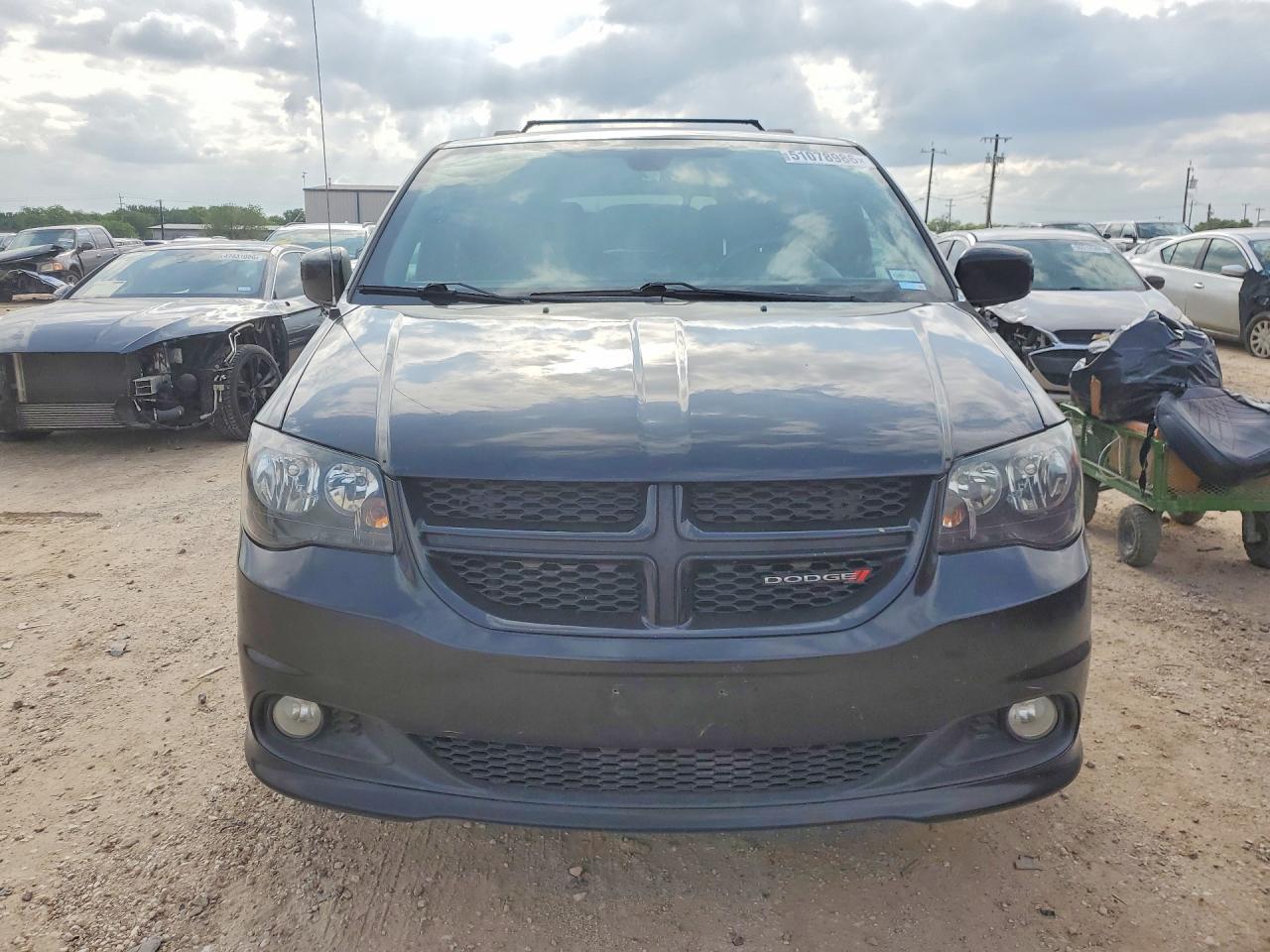 2019 Dodge Grand Caravan Gt - zdjęcie 5