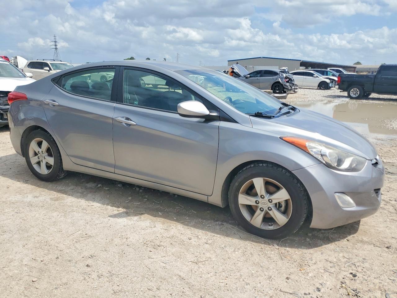 2013 Hyundai Elantra Gls - zdjęcie 4