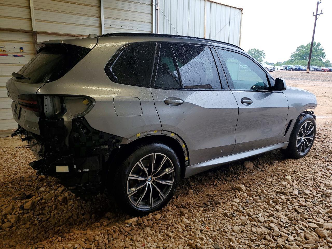2024 BMW X5 xDrive40I - zdjęcie 3