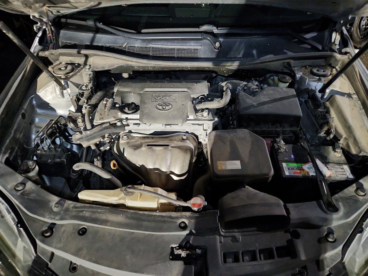 2016 Toyota Camry Se - zdjęcie 11