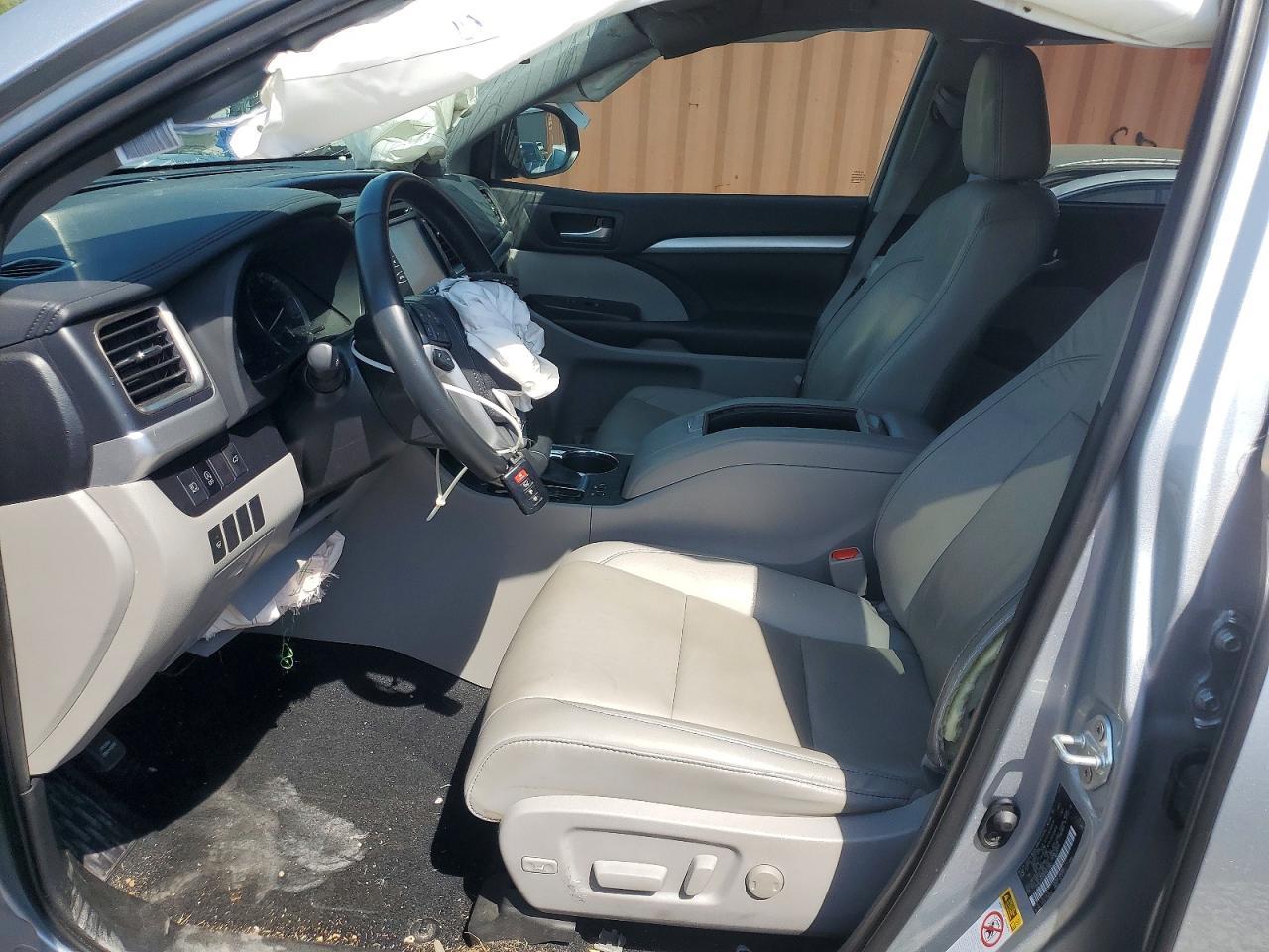 2019 Toyota Highlander Xle - zdjęcie 7