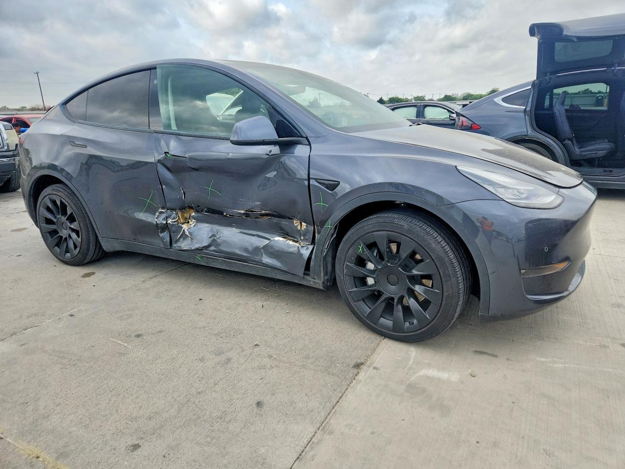 2021 Tesla Model Y - zdjęcie 4