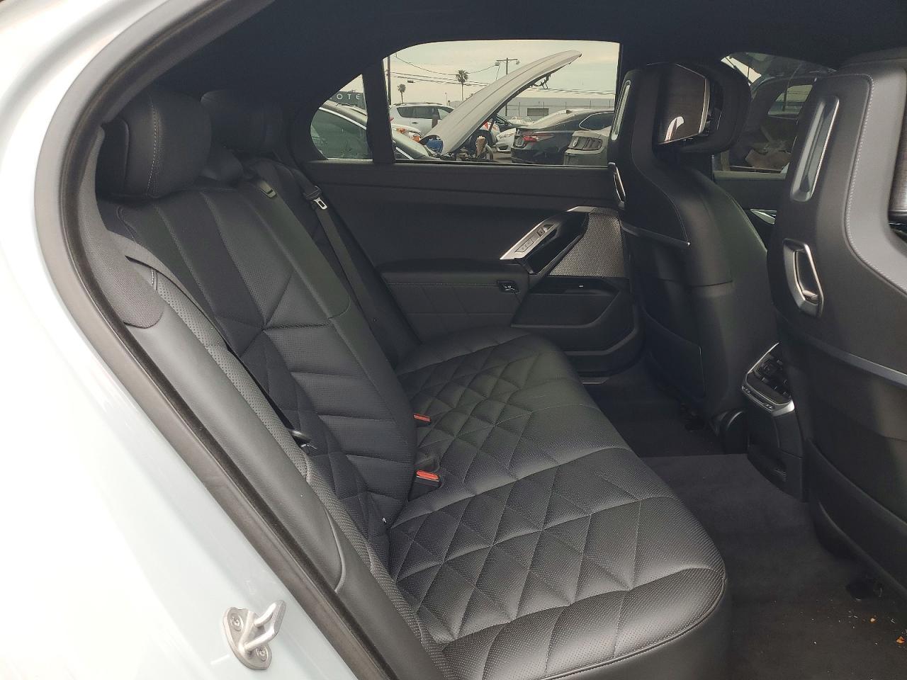2024 BMW 740 I - zdjęcie 10