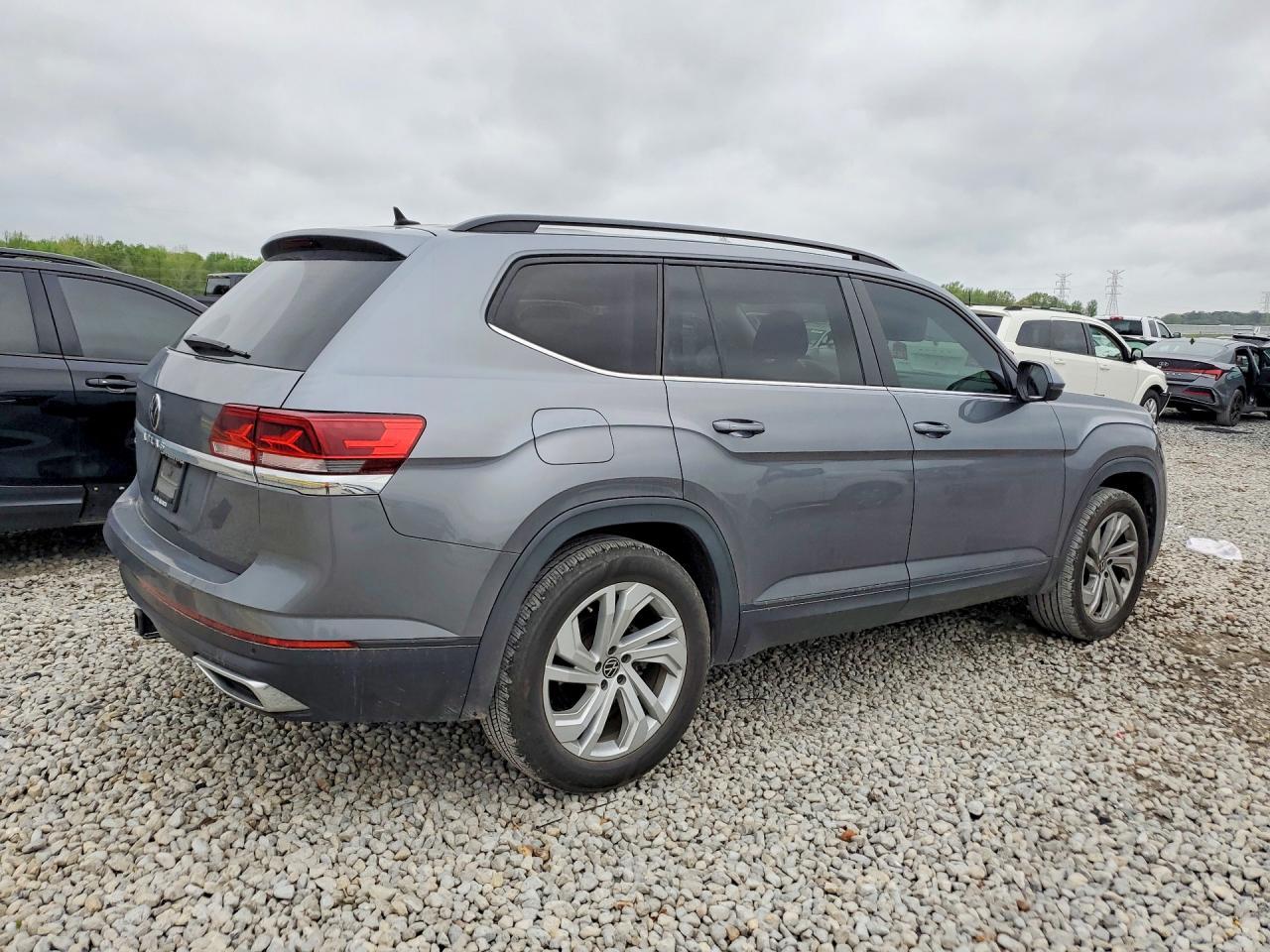 2021 Volkswagen Atlas Se - zdjęcie 3