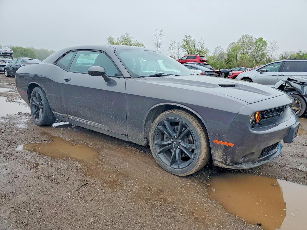 2017 Dodge Challenger Sxt - zdjęcie 4