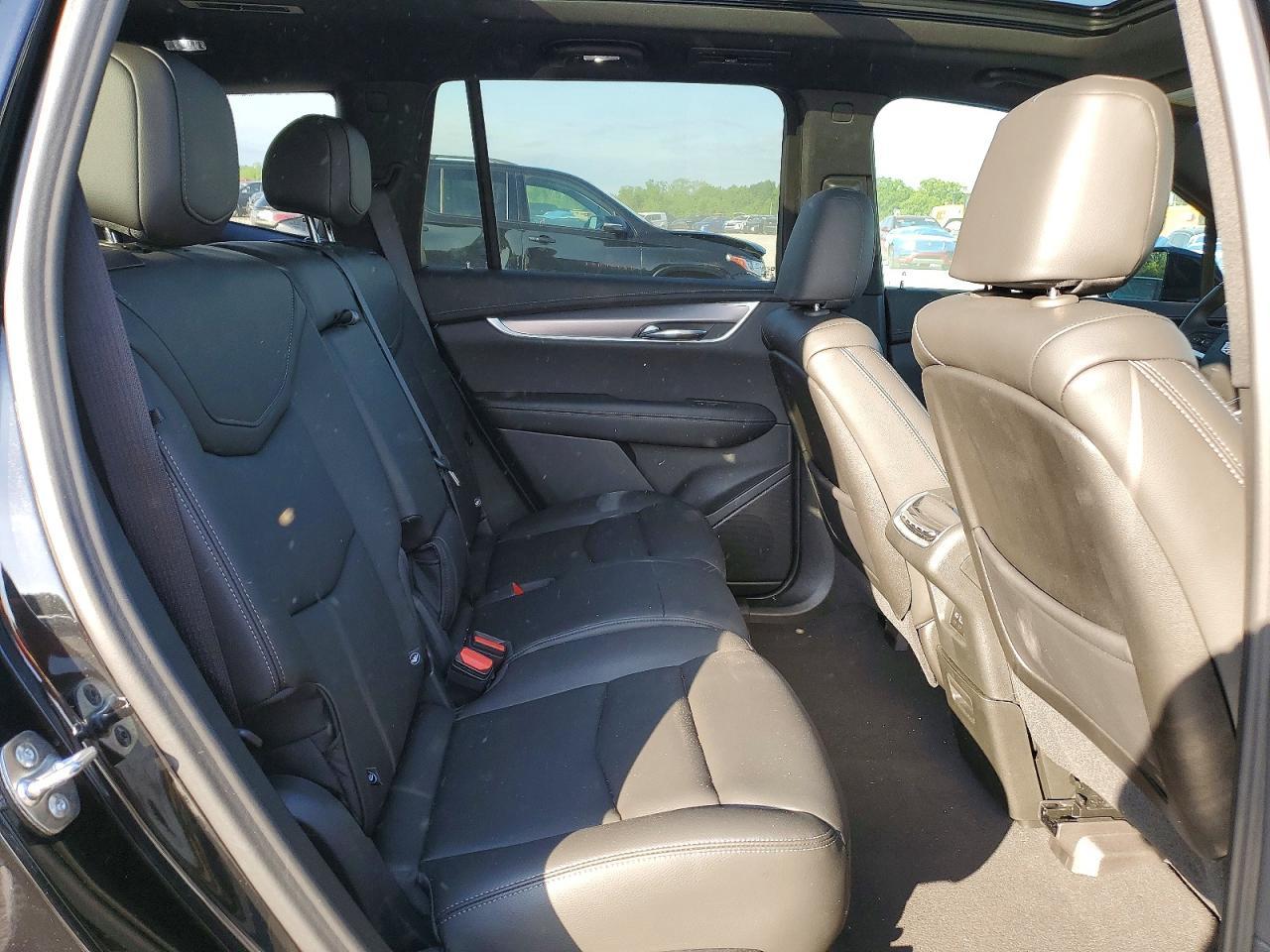 2025 Cadillac Xt6 Luxury - zdjęcie 11