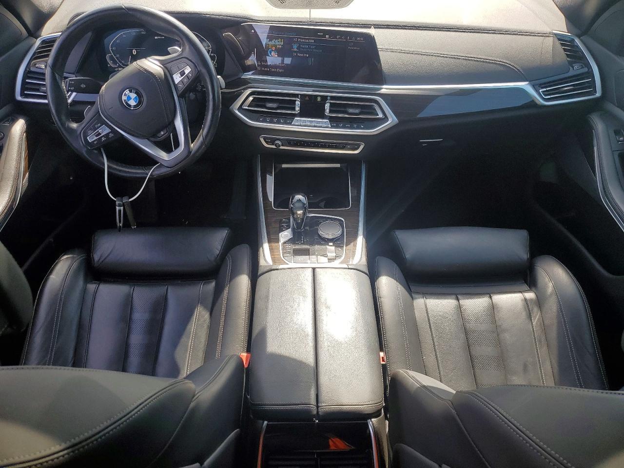 2021 BMW X5 xDrive45E - zdjęcie 8