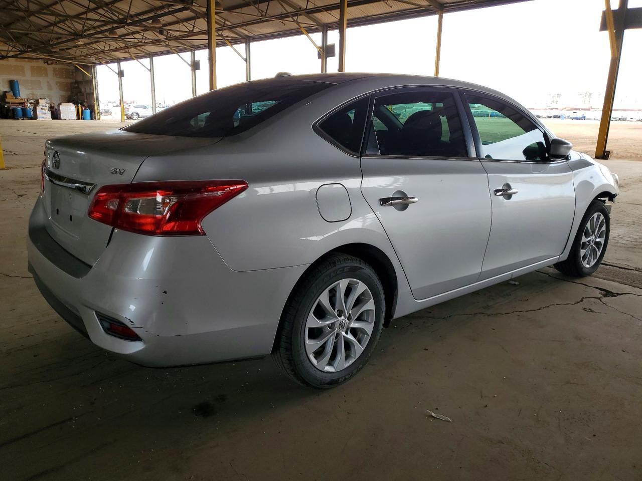 2019 Nissan Sentra Sv - zdjęcie 3