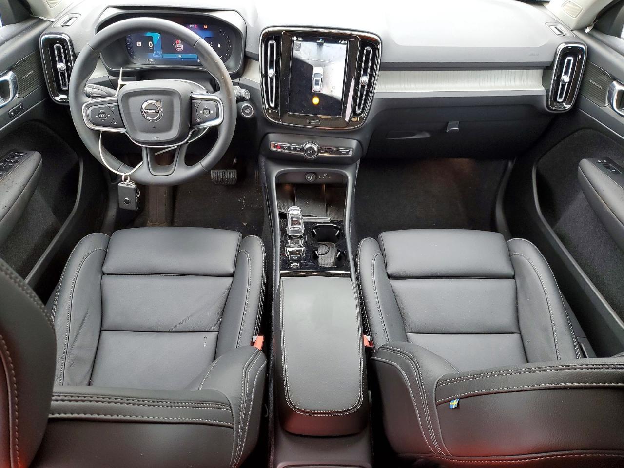 2025 Volvo Xc40 Ultra - zdjęcie 8