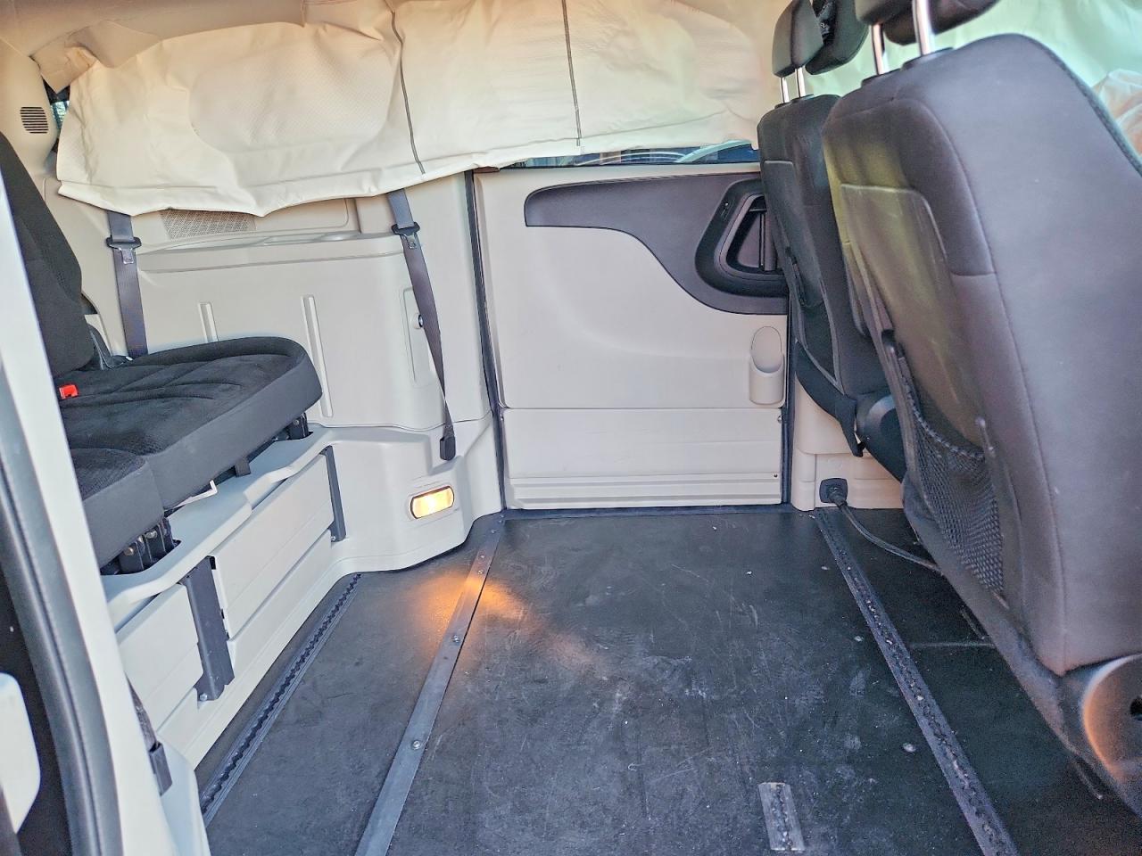 2018 Dodge Grand Caravan Se - zdjęcie 11