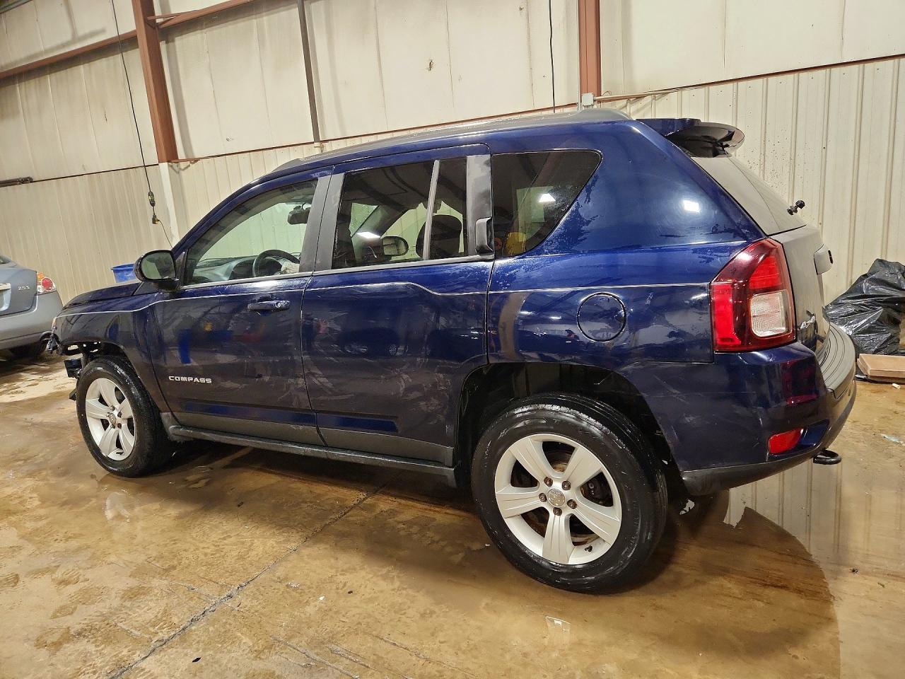 2014 Jeep Compass Latitude - zdjęcie 2