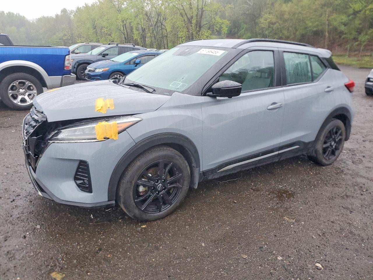 2023 Nissan Kicks Sr - zdjęcie główne