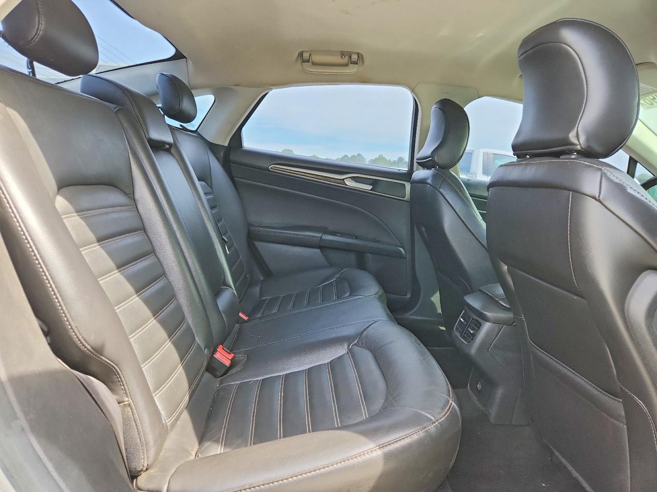 2015 Ford Fusion Se - zdjęcie 10