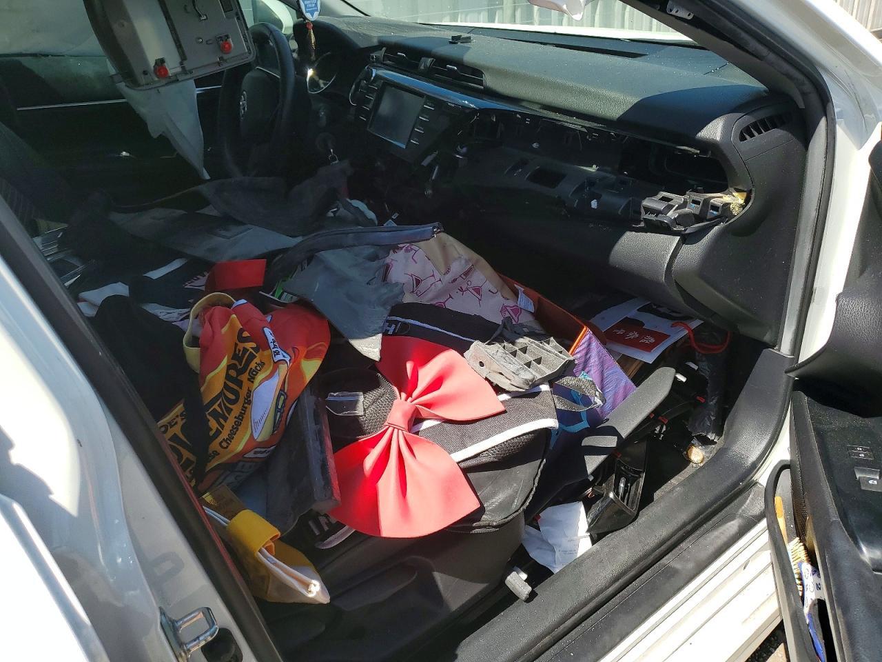 2019 Toyota Camry Se - zdjęcie 8