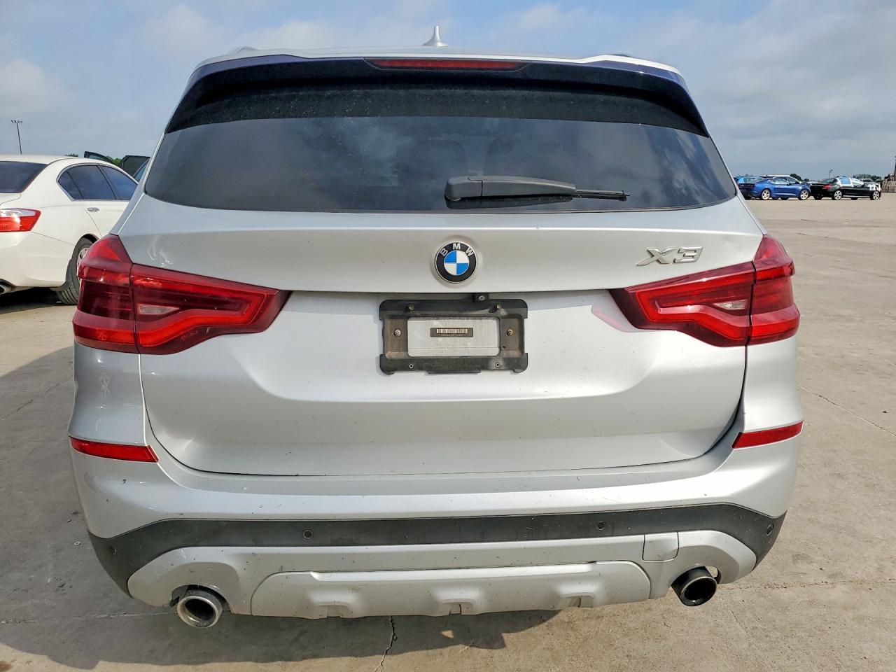 2018 BMW X3 xDrive30I - zdjęcie 6