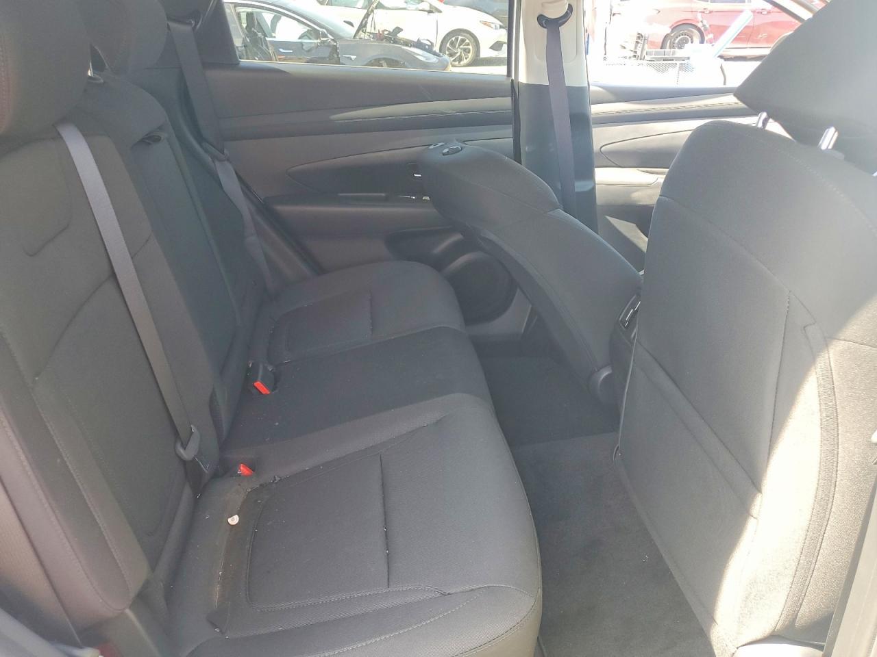 2026 Hyundai Tucson Hybrid Sel - zdjęcie 10