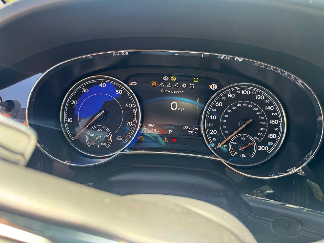 2017 Bentley Bentayga - zdjęcie 8