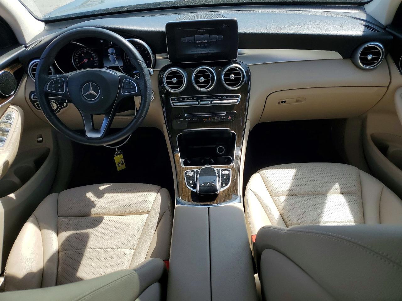 2018 Mercedes-Benz Glc 300 - zdjęcie 8