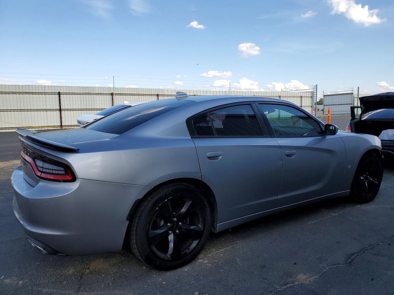 2017 Dodge Charger Sxt - zdjęcie 3
