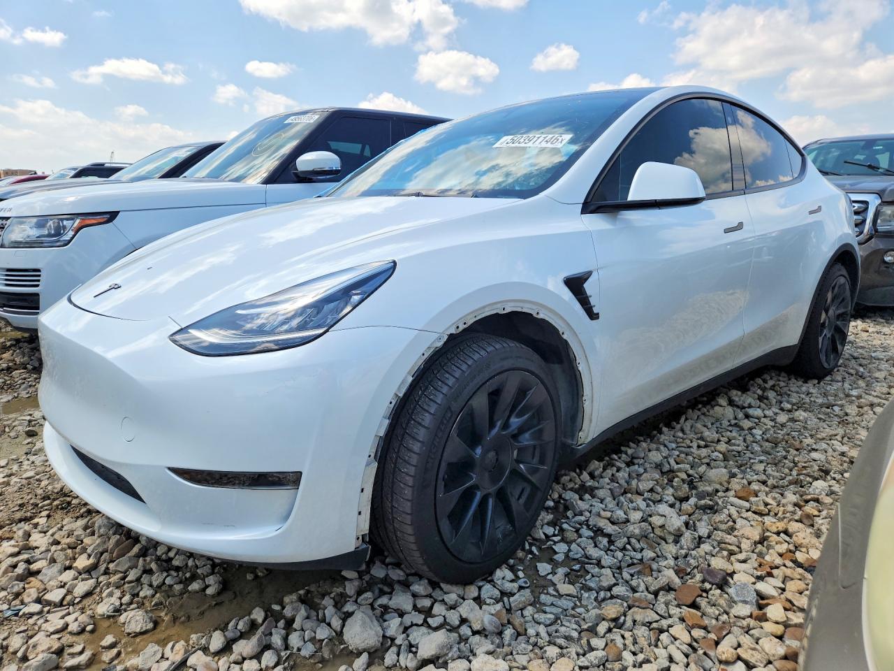 2023 Tesla Model Y - zdjęcie główne