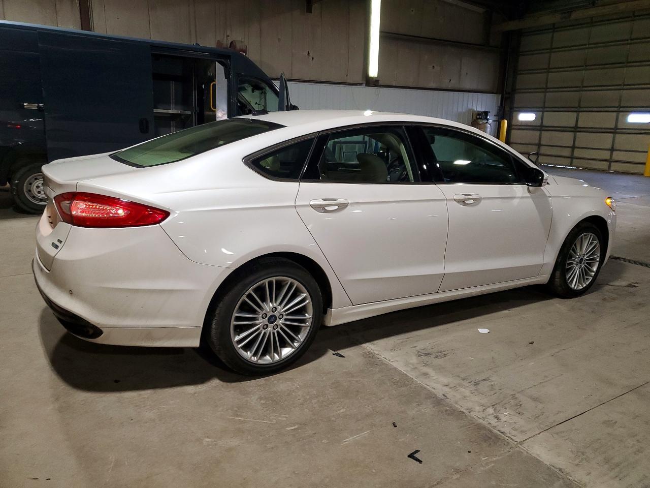 2016 Ford Fusion Se - zdjęcie 3