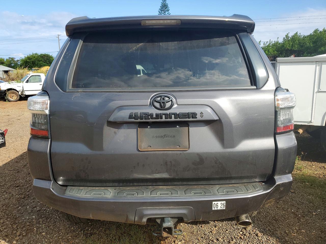 2022 Toyota 4Runner Sr5 - zdjęcie 6