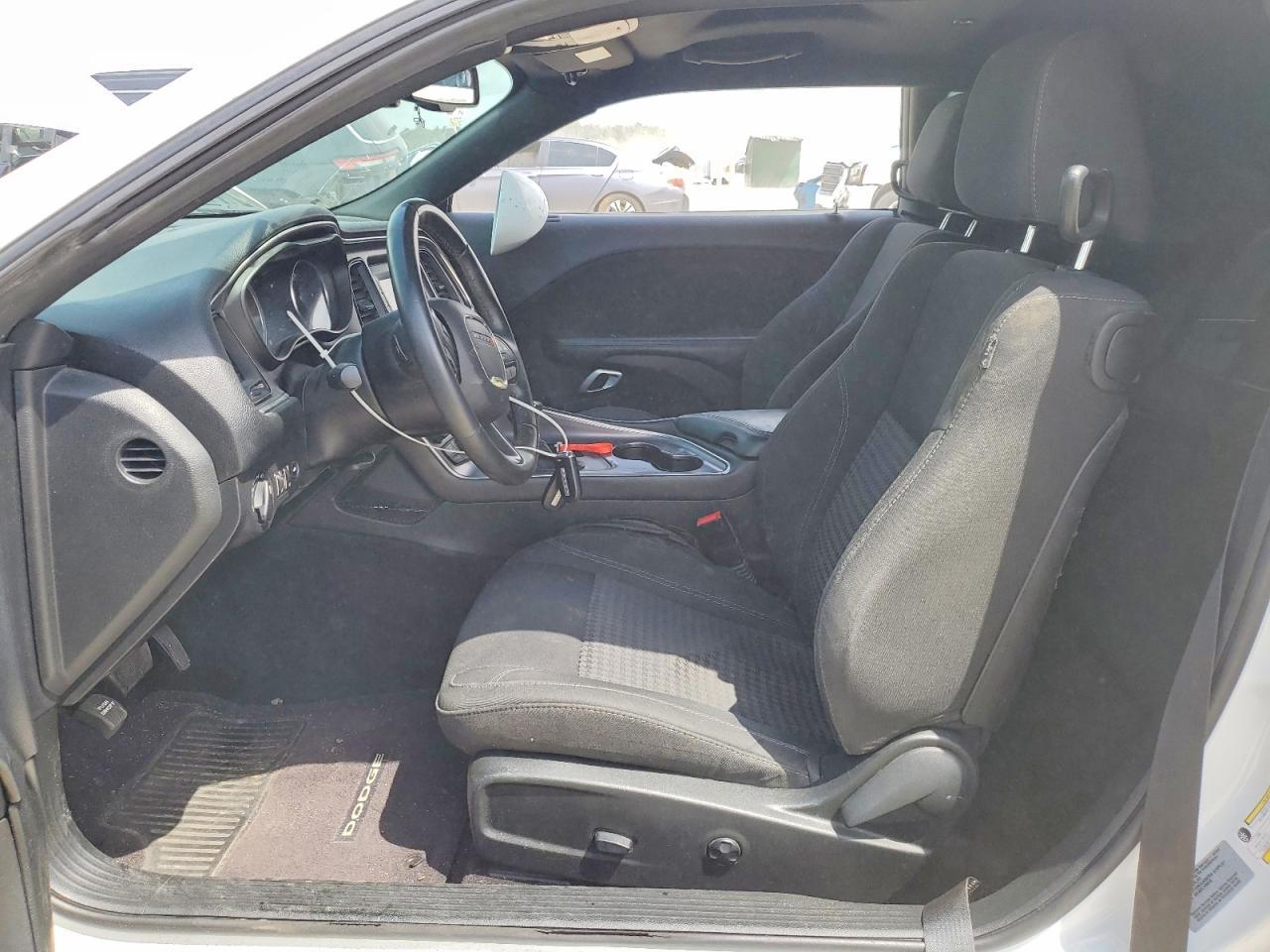 2016 Dodge Challenger Sxt - zdjęcie 7