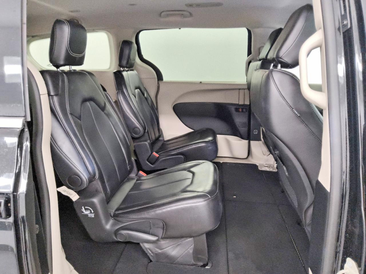 2024 Chrysler Pacifica Touring L - zdjęcie 11