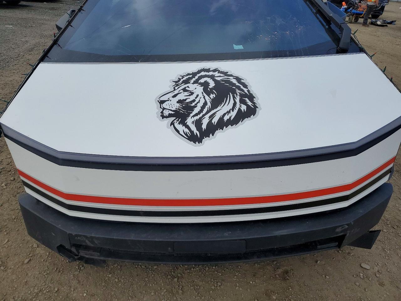2024 Tesla Cybertruck - zdjęcie 11