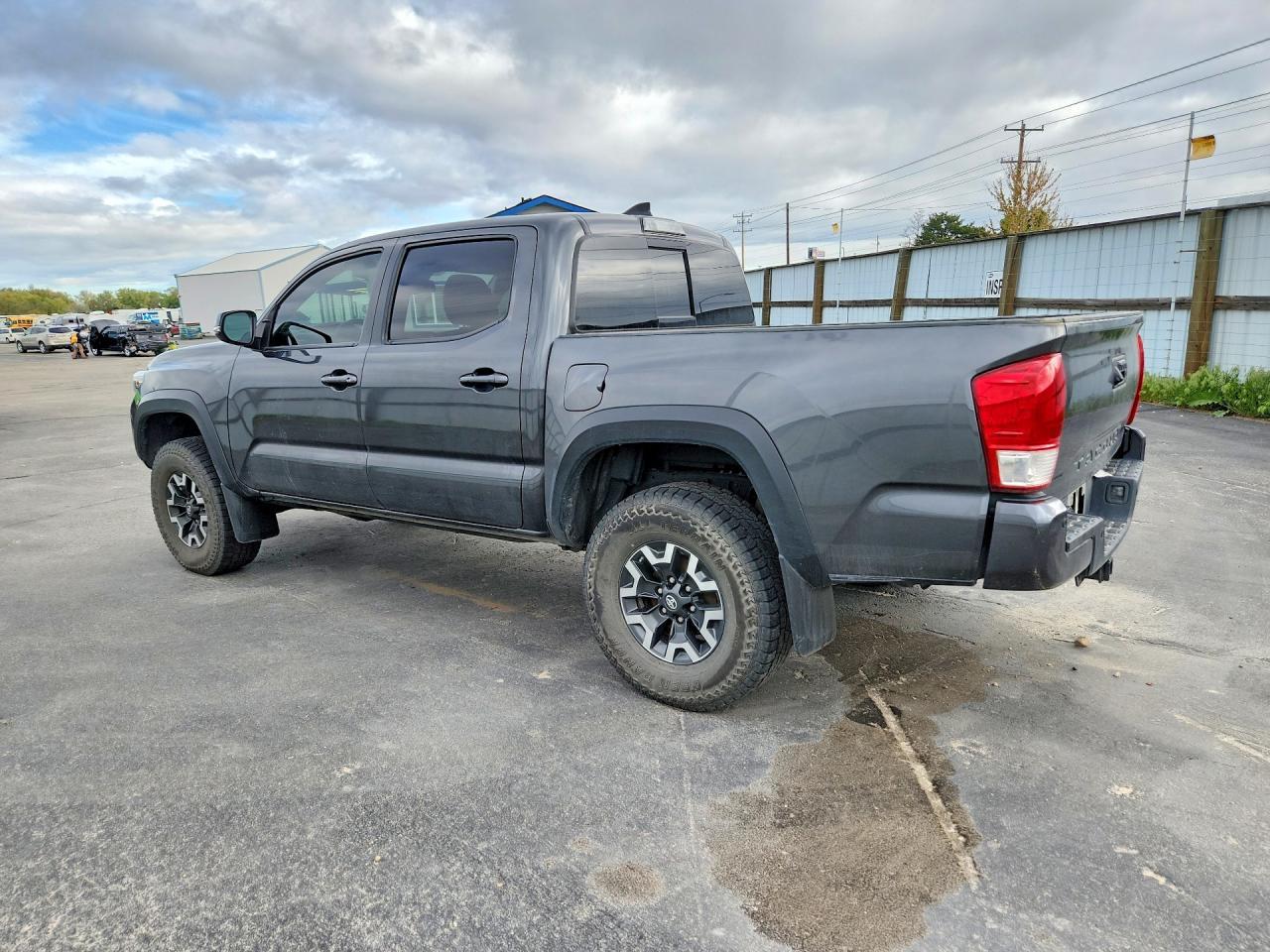 2019 Toyota Tacoma Trd Off-Road - zdjęcie 2