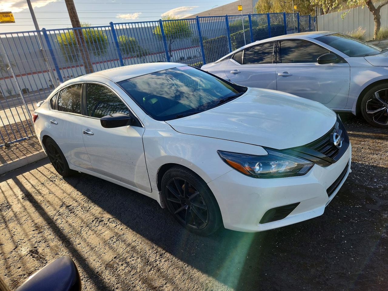 2018 Nissan Altima 2.5 Sr - zdjęcie 4