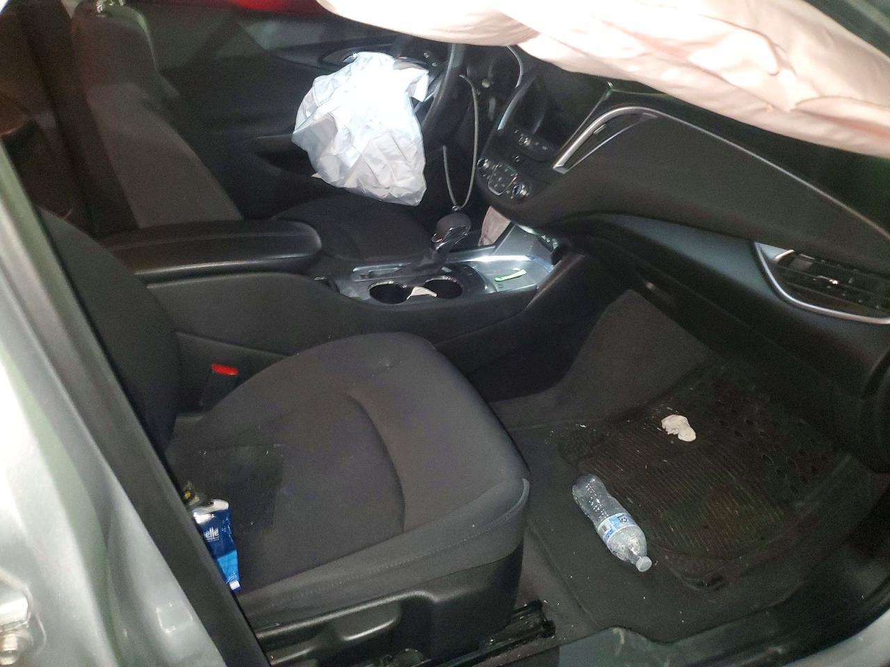 2022 Chevrolet Malibu Lt - zdjęcie 13