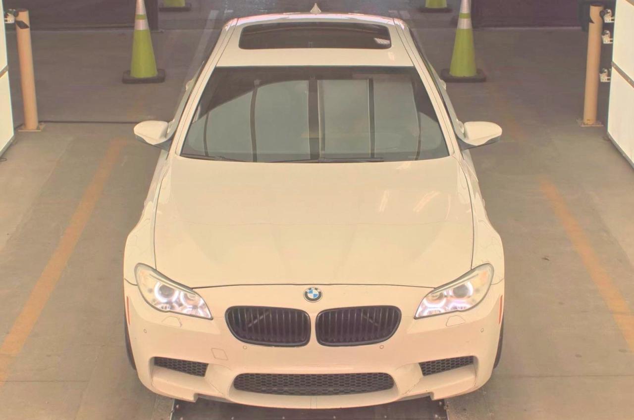 2013 BMW M5 - zdjęcie 12