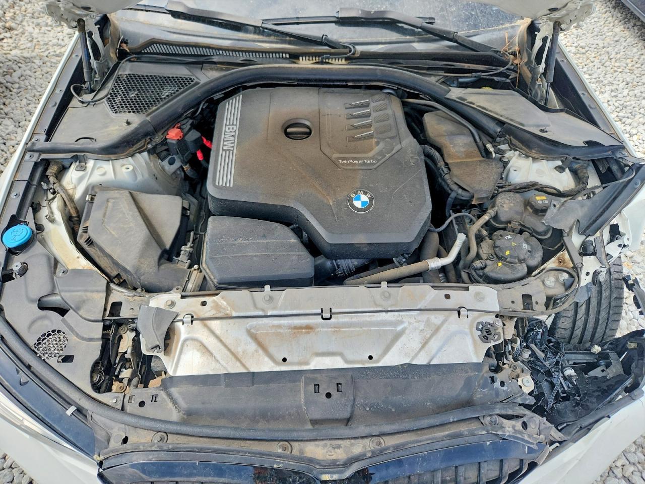 2020 BMW 330Xi - zdjęcie 11