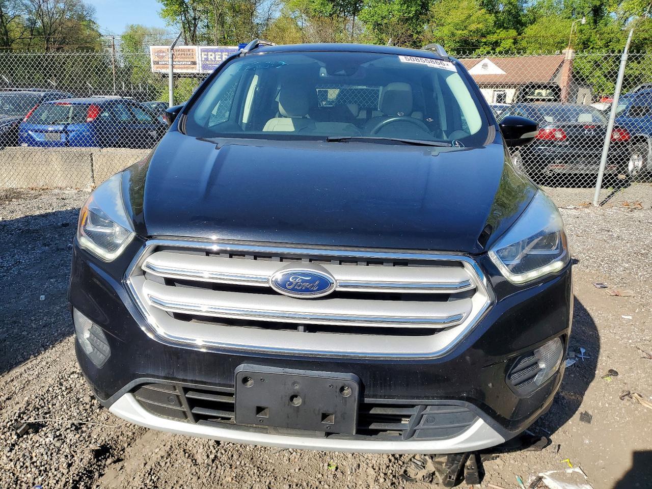2019 Ford Escape Titanium - zdjęcie 5
