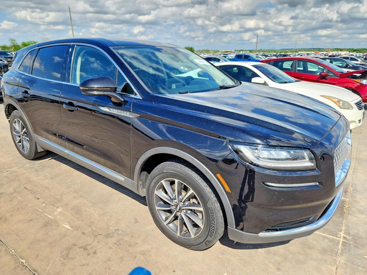 2021 Lincoln Nautilus - zdjęcie 4