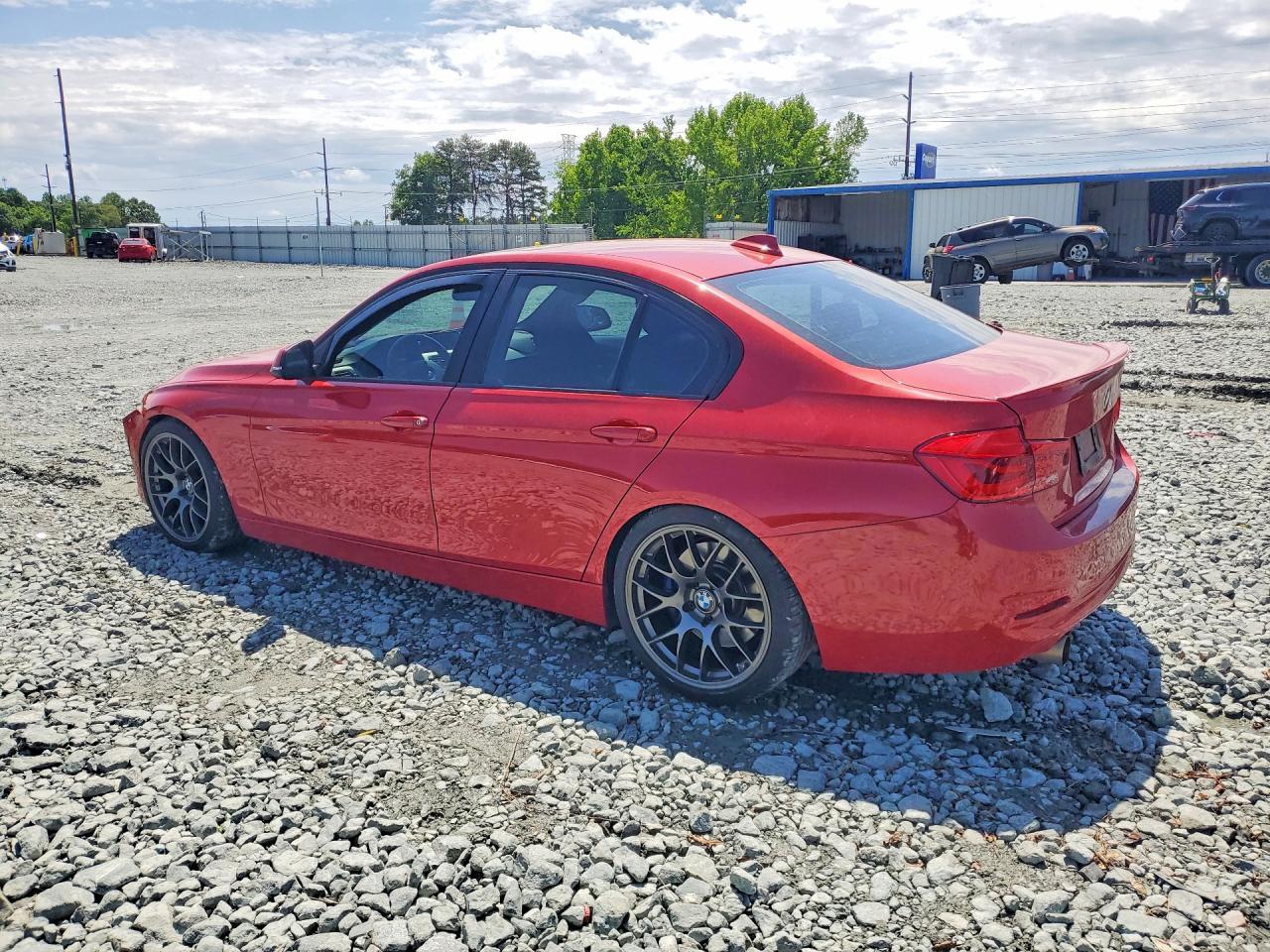 2018 BMW 320 I - zdjęcie 2
