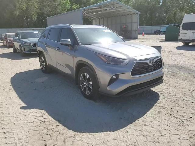 2025 Toyota Highlander Xle - zdjęcie 14