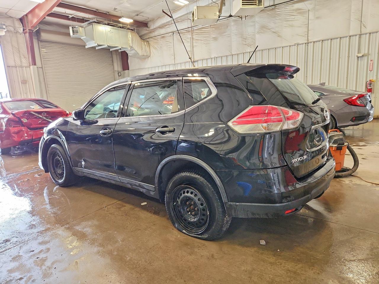 2016 Nissan Rogue S - zdjęcie 2