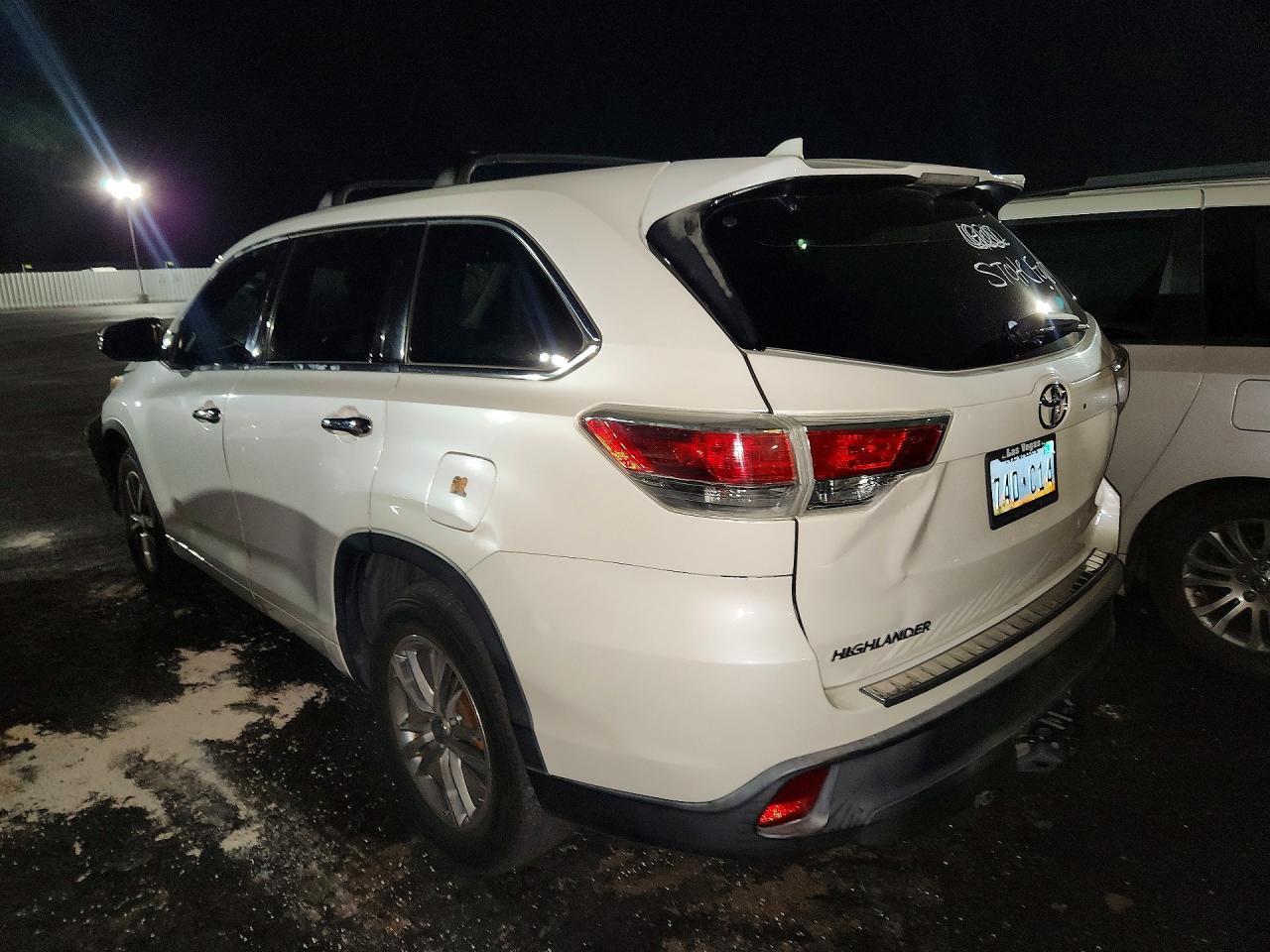 2016 Toyota Highlander Base - zdjęcie 2