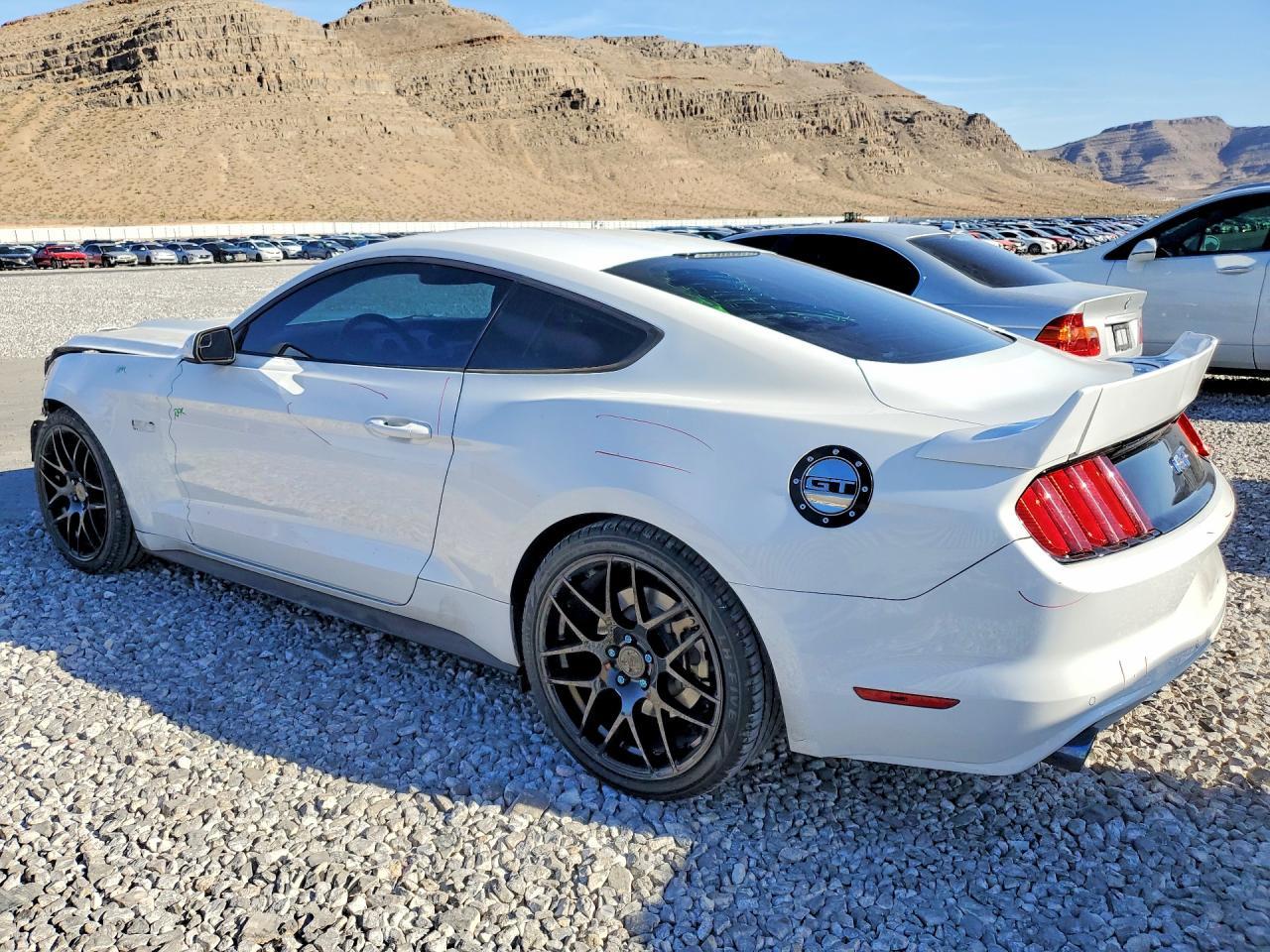 2016 Ford Mustang Gt - zdjęcie 2