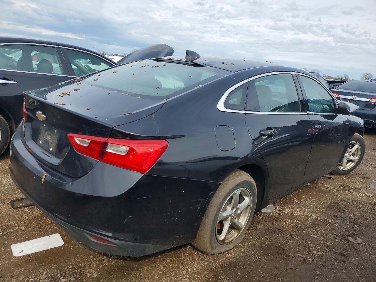 2018 Chevrolet Malibu Ls - zdjęcie 3