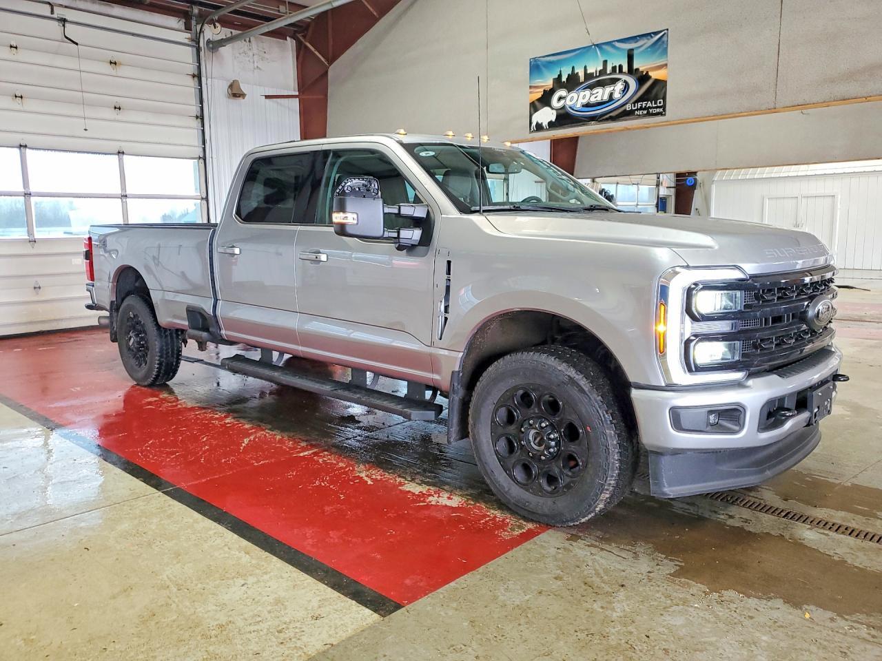 2024 Ford F250 Super Duty - zdjęcie 4