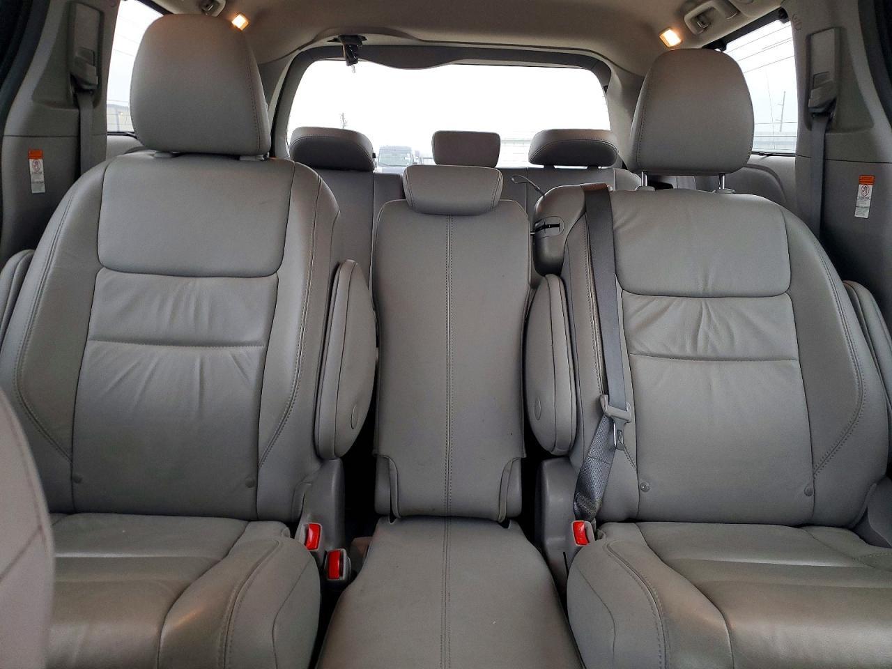 2018 Toyota Sienna Xle 8-Passenger - zdjęcie 10