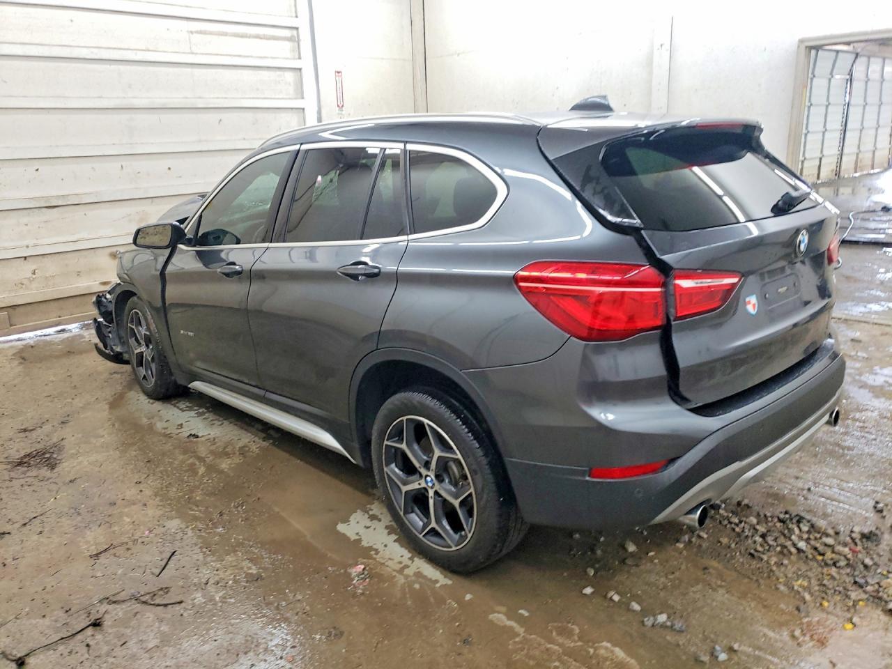 2017 BMW X1 Sdrive28I - zdjęcie 2